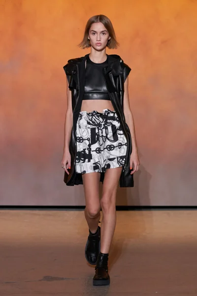 Look 44